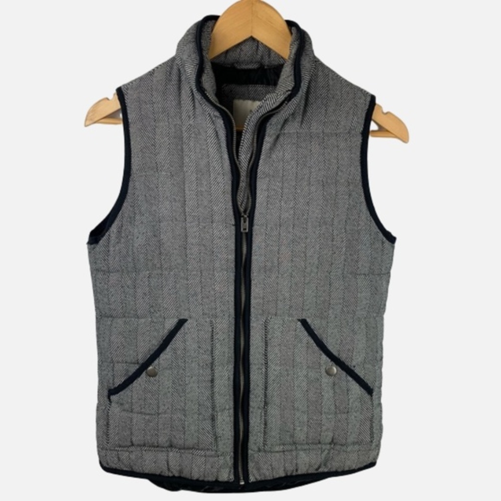 A New Day Puffer Vest Black White Herringbone